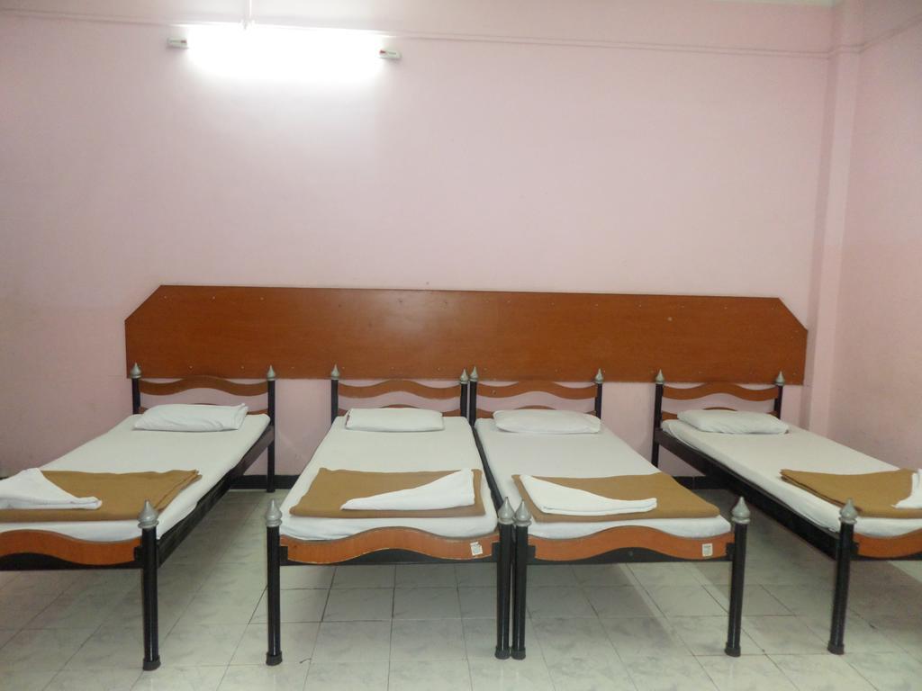 Chalukya Deluxe Hotell Kolhapur Eksteriør bilde