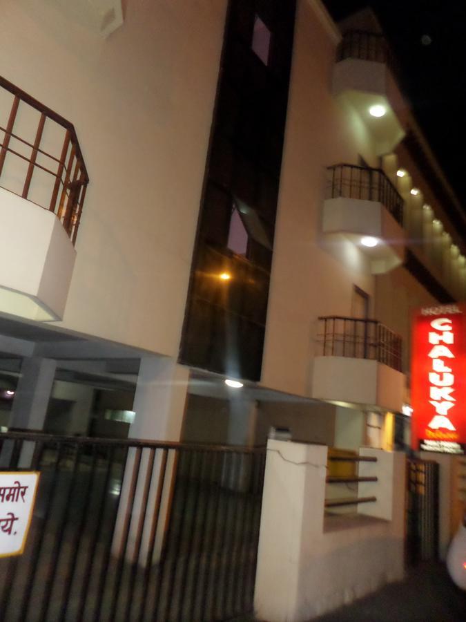 Chalukya Deluxe Hotell Kolhapur Eksteriør bilde